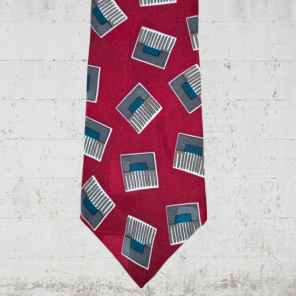 90s Vintage Red Silk Tie Woodward USA Made Necktie Retro Novelty Comb Print 4x57 - Picture 1 of 5